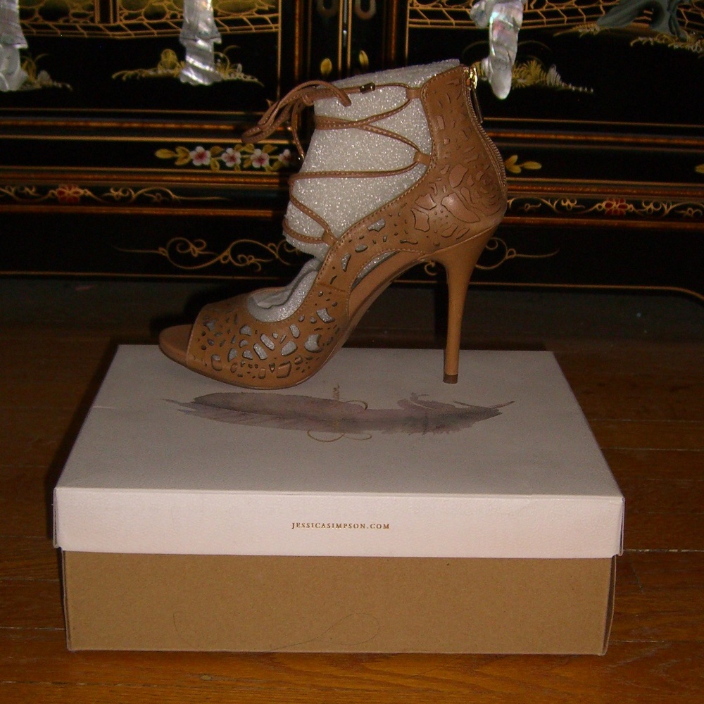 JESSICA SIMPSON JS-BRIONY PERFORATED PEEP TOE SANDAL SHOES 7.5M - Picture 5 of 6